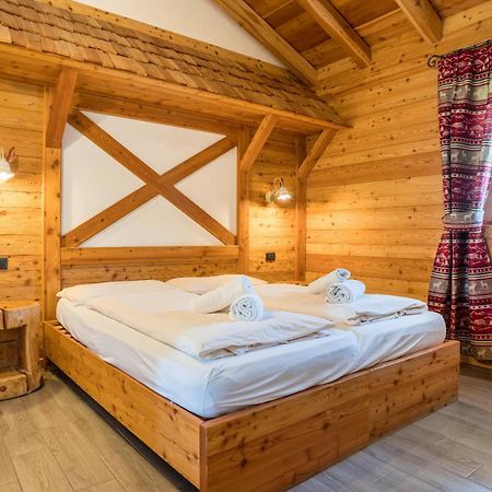 Chalet Camping Fae 1 Мадона ди Кампильо Екстериор снимка