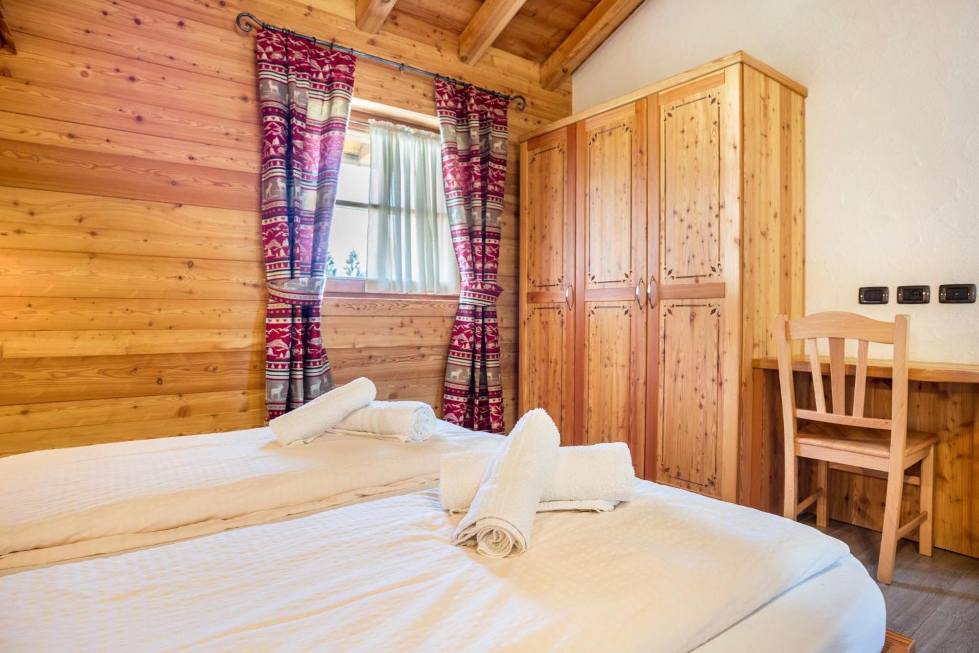 Chalet Camping Fae 1 Мадона ди Кампильо Екстериор снимка