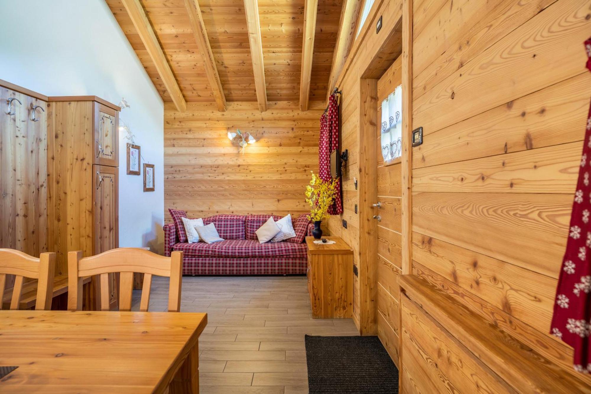 Chalet Camping Fae 1 Мадона ди Кампильо Екстериор снимка