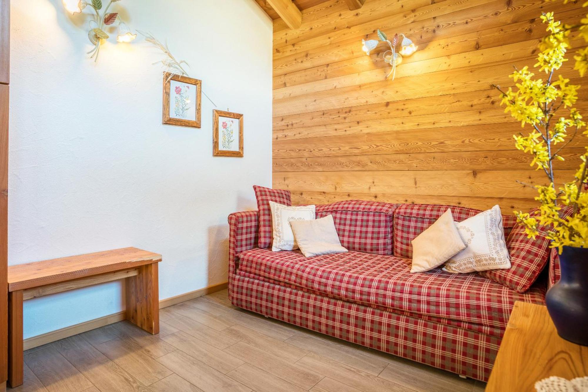 Chalet Camping Fae 1 Мадона ди Кампильо Екстериор снимка