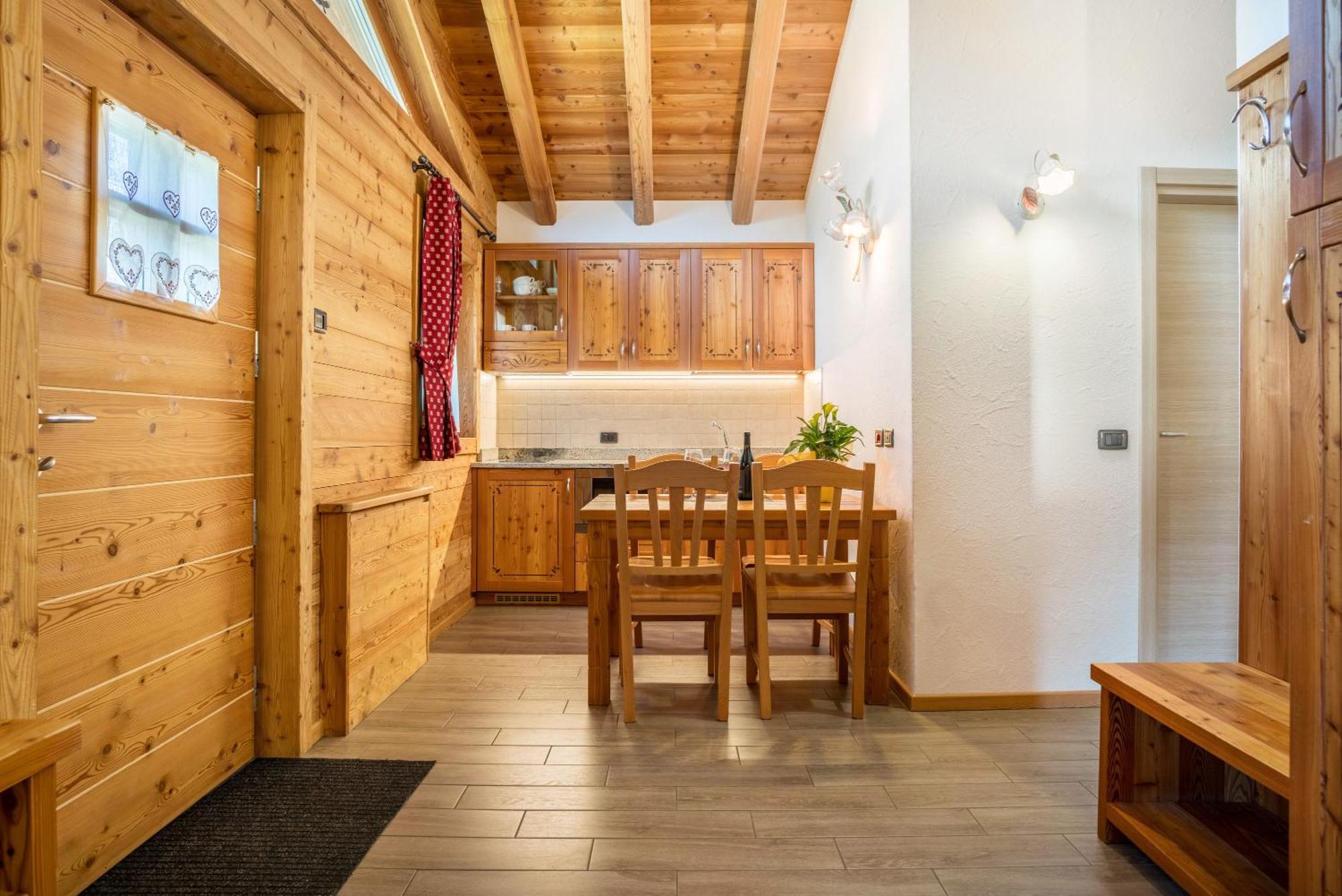 Chalet Camping Fae 1 Мадона ди Кампильо Екстериор снимка