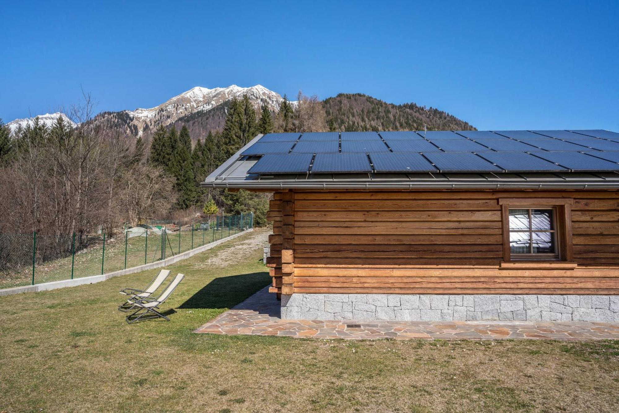Chalet Camping Fae 1 Мадона ди Кампильо Екстериор снимка