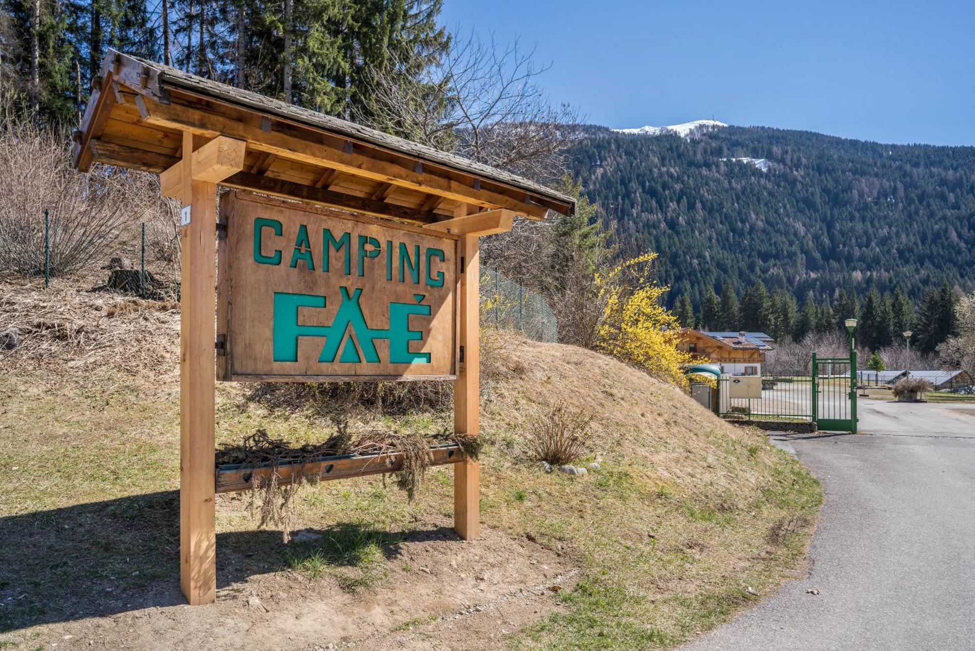 Chalet Camping Fae 1 Мадона ди Кампильо Екстериор снимка
